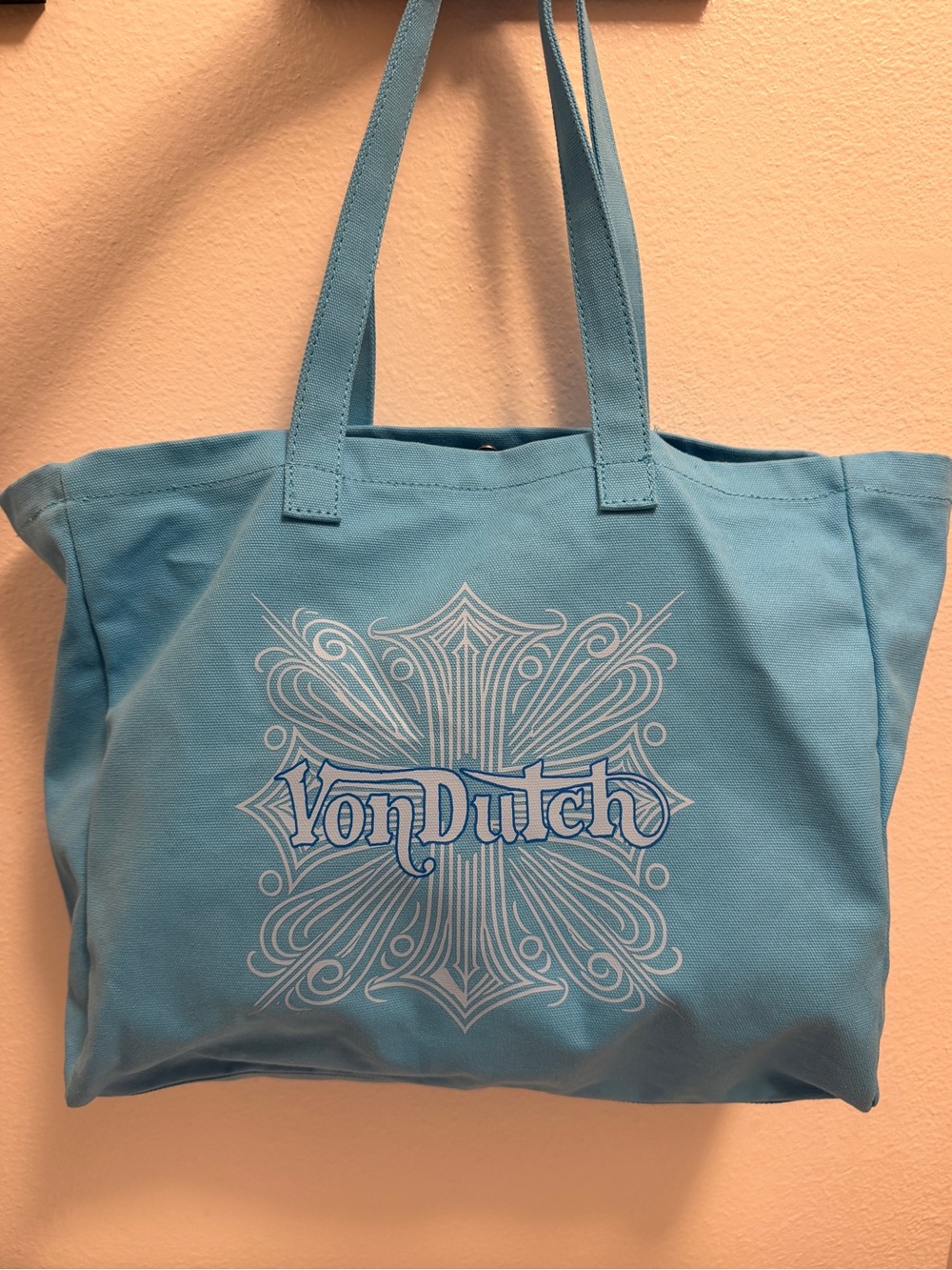 Von Dutch sky cruiser tote bag